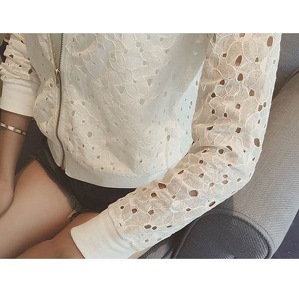 レディース　アウター　ファッション　カーディガン　長袖　レース　ジャケット　春　秋　大人カジュアル　かわいい　キュート　買い物　デート　外出　普段着　ホワイト　ブラック　送料無料