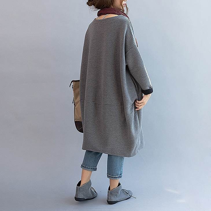 レディース　キルティングシャツ　ストライプ　長袖　ロングＴシャツ　大人カジュアル　フェミニン　かわいい　人気　お出かけ　デート　リゾート　グレー　フリーサイズ　送料無料