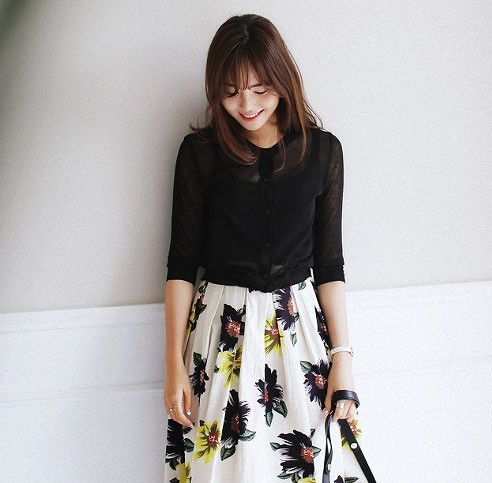 レディース　トップス　ニット　カーディガン　ラウンドネック　7分袖　無地　シンプル　カジュアル　大人可愛い　フェミニン　オフィス　仕事　デート　お出かけ　デイリー　普段着　ホワイト　イエロー　ピンク　ネイビー　ブラック　ブルー　送料無料