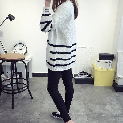 レディース　カーディガン　ボーダー　ロング　長袖　フリーサイズ　秋冬　シンプル　ゆったり　ロングカーデ　フリーサイズ　ウール　大人カジュアル　フェミニン　普段着　おしゃれ　デート　リゾート　ホワイト　ブラック　送料無料