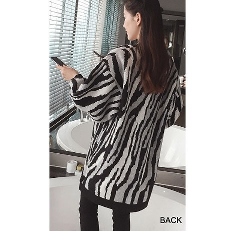 レディース　ロングカーディガン　ロングコート　ゼブラストライプ　長袖　秋冬　アニマル柄　フリーサイズ　人気　ジップアップ　大人カジュアル　シック　お出かけ　おしゃれ　デート　ブラック　ホワイト　送料無料