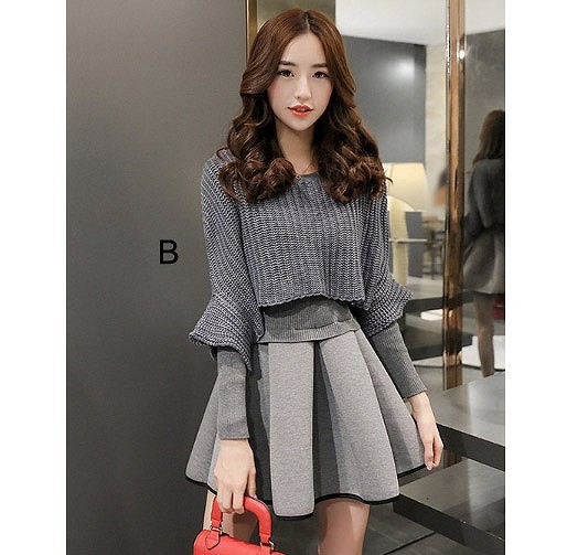 レディース　ニット　ツーピースドレス　トップス＆ワンピース　ミニワンピ　長袖　ポンチョ風　ラウンドネック　無地　大人可愛い　シンプル　リゾート　お出かけ　パーティ　入学式　卒業式　謝恩会　デート　ブラック　グレー　送料無料