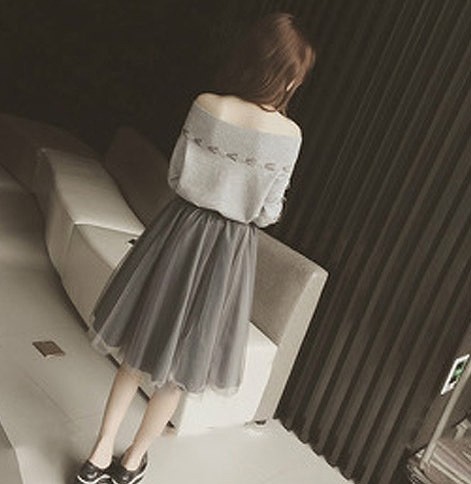 レディース　ニット　ワンピース　オフショルダー　ミモレ丈　シフォン　長袖セーター　フレア　リボン　無地　大人可愛い　シンプル　リゾート　お出かけ　パーティ　入学式　卒業式　謝恩会　デート　グレー　送料無料