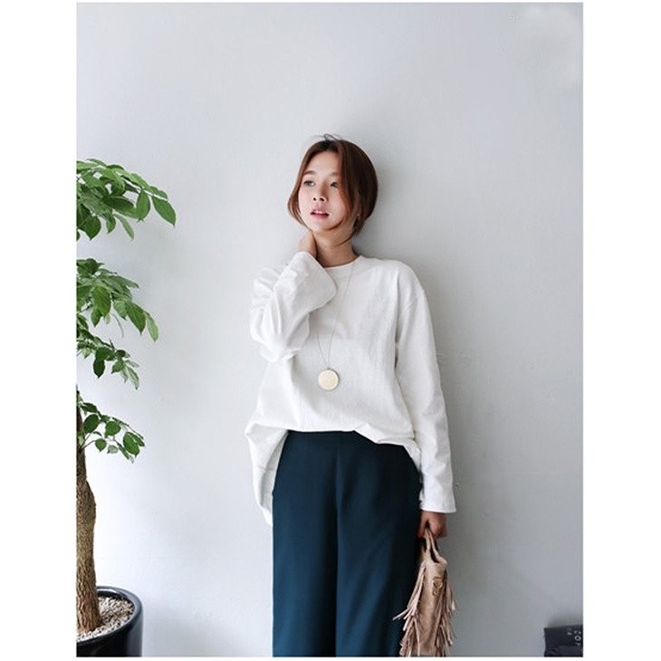 レディース　トップス　バックオープン　カットソー　Tシャツ　ラウンドネック　リボン　長袖　無地　シンプル　カジュアル　大人可愛い　フェミニン　大きいサイズ　オフィス　デート　お出かけ　デイリー　普段着　ホワイト　ネイビー　ブラック　オリーブ　送料無料