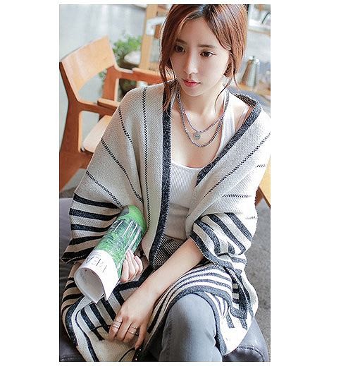 レディース　ニット　カーディガン　ライトアウター　長袖　ボーダー　シンプル　カジュアル　フリーサイズ　秋冬　大人可愛い　フェミニン　オフィス　仕事　デート　お出かけ　デイリー　普段着　ホワイト　送料無料