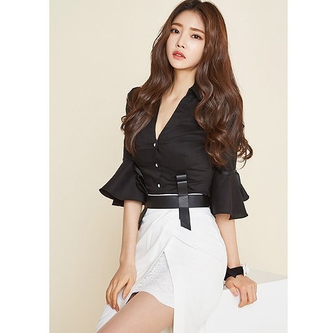 レディース　トップス　Vネック　シャツ　ベルスリーブ　7分袖　無地　シンプル　セクシー　シック　大きいサイズ　大人可愛い　オフィス　仕事　デート　お出かけ　結婚式　2次会　パーティ　謝恩会　ブラック　送料無料