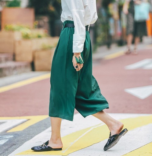 レディース　ワイドパンツ　ガウチョパンツ　七分丈　おしゃれ　ストリート　カジュアル　大人可愛い　エレガント　デート　デイリー　お出かけ　グリーン　送料無料