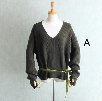 レディース　トップス　ニット　ショート　セーター　Vネック　長袖　無地　シンプル　カジュアル　ゆったり　大人可愛い　フェミニン　オフィス　仕事　デート　お出かけ　デイリー　普段着　カーキ　レッド　送料無料