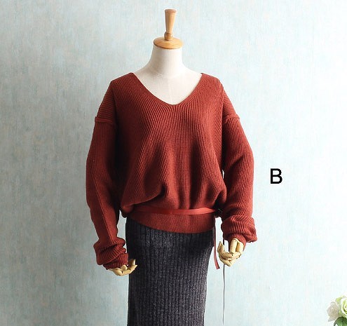 レディース　トップス　ニット　ショート　セーター　Vネック　長袖　無地　シンプル　カジュアル　ゆったり　大人可愛い　フェミニン　オフィス　仕事　デート　お出かけ　デイリー　普段着　カーキ　レッド　送料無料