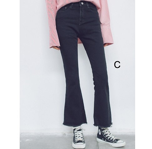 レディース　ボトムス　クロップド　カットオフ　ブーツカット　ジーンス　デニムパンツ　無地　シンプル　カジュアル　大人可愛い　フェミニン　デート　お出かけ　デイリー　普段着　ブルー　ブラック　送料無料