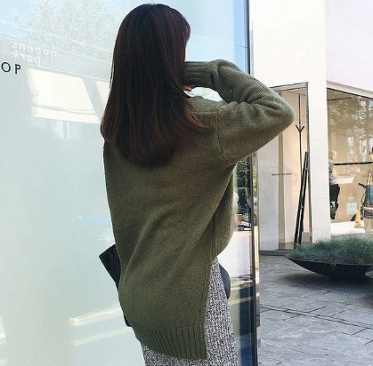 レディース　トップス　ニット　ロング　セーター　Vネック　長袖　サイドスリット　無地　シンプル　カジュアル　ゆったり　フリーサイズ　大人可愛い　フェミニン　オフィス　仕事　デート　お出かけ　デイリー　普段着　ベージュ　カーキ　ホワイト　送料無料