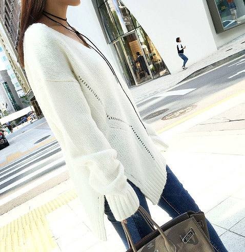 レディース　トップス　ニット　ロング　セーター　Vネック　長袖　サイドスリット　無地　シンプル　カジュアル　ゆったり　フリーサイズ　大人可愛い　フェミニン　オフィス　仕事　デート　お出かけ　デイリー　普段着　ベージュ　カーキ　ホワイト　送料無料