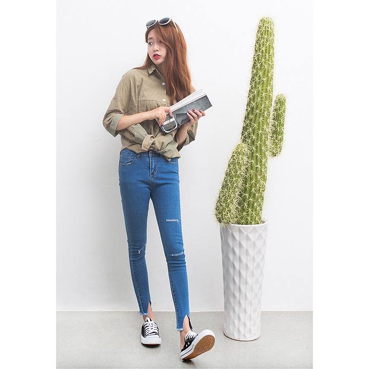 レディース　ボトムス　デニムパンツ　ジーンズ　フレイドヘム　スキニー　クラッシュ　切りっぱなし　無地　カジュアル　シンプル　美脚　リゾート　普段着　デイリー　お出かけ　デート　ブルー　送料無料