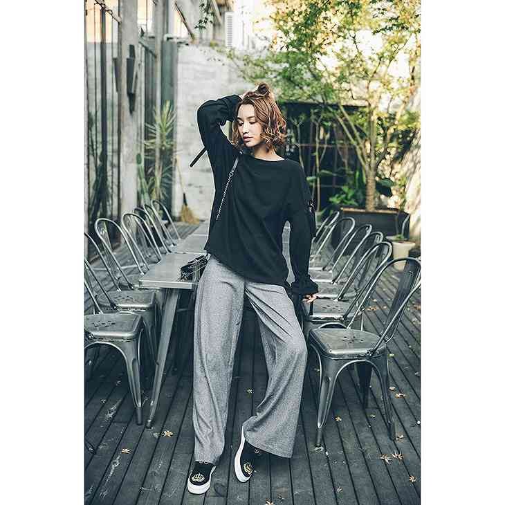 レディース　トップス　カットソー　長袖　ホールショルダー　無地　ゆったり　シンプル　カジュアル　大人可愛い　フェミニン　フリーサイズ　リラックス　オフ　デート　お出かけ　デイリー　普段着　ブラック　送料無料