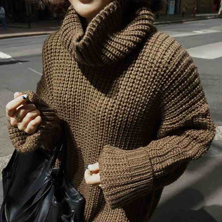 レディース　オフタートルネック　ニット　ワンピース　ロング　サイドスリット　長袖　無地　ゆったり　秋冬　カジュアル　大人可愛い　フリーサイズ　シンプル　リゾート　デイリー　お出かけ　デート　ブラウン　送料無料