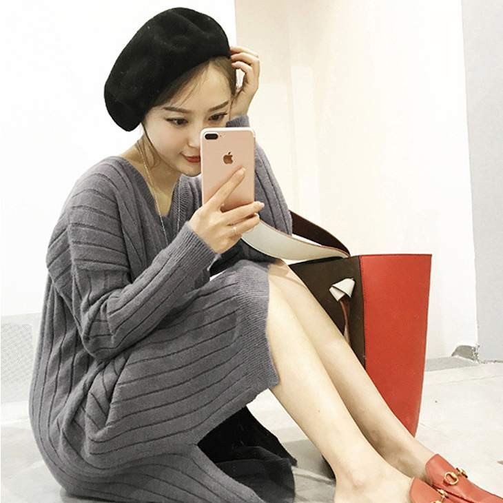 レディース　Vネック　ニット　ワンピース　ミモレ丈　長袖　サイドスリット　無地　ゆったり　秋冬　カジュアル　大人可愛い　シンプル　リゾート　デイリー　お出かけ　デート　グリーン　グレー　送料無料