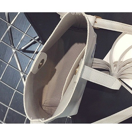 レディース　ショルダーバッグ　トートバッグ　肩掛け　斜め掛け　おしゃれ　可愛い　カジュアル　無地　お出かけ　デート　オフィス　デイリー　通勤　通学　ピンク　グレー　ブラック　レッド　送料無料