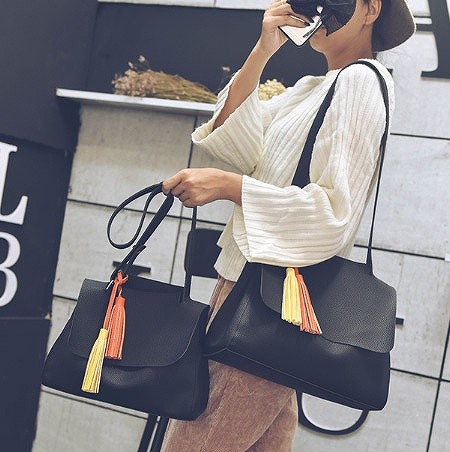 レディース　ショルダーバッグ　ハンドバッグ　2WAY　ドクターバッグ　肩掛け　斜め掛け　おしゃれ　可愛い　カジュアル　無地　お出かけ　デート　オフィス　デイリー　グレー　ブラウン　グリーン　ブラック　送料無料