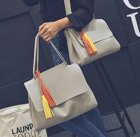 レディース　ショルダーバッグ　ハンドバッグ　2WAY　ドクターバッグ　肩掛け　斜め掛け　おしゃれ　可愛い　カジュアル　無地　お出かけ　デート　オフィス　デイリー　グレー　ブラウン　グリーン　ブラック　送料無料