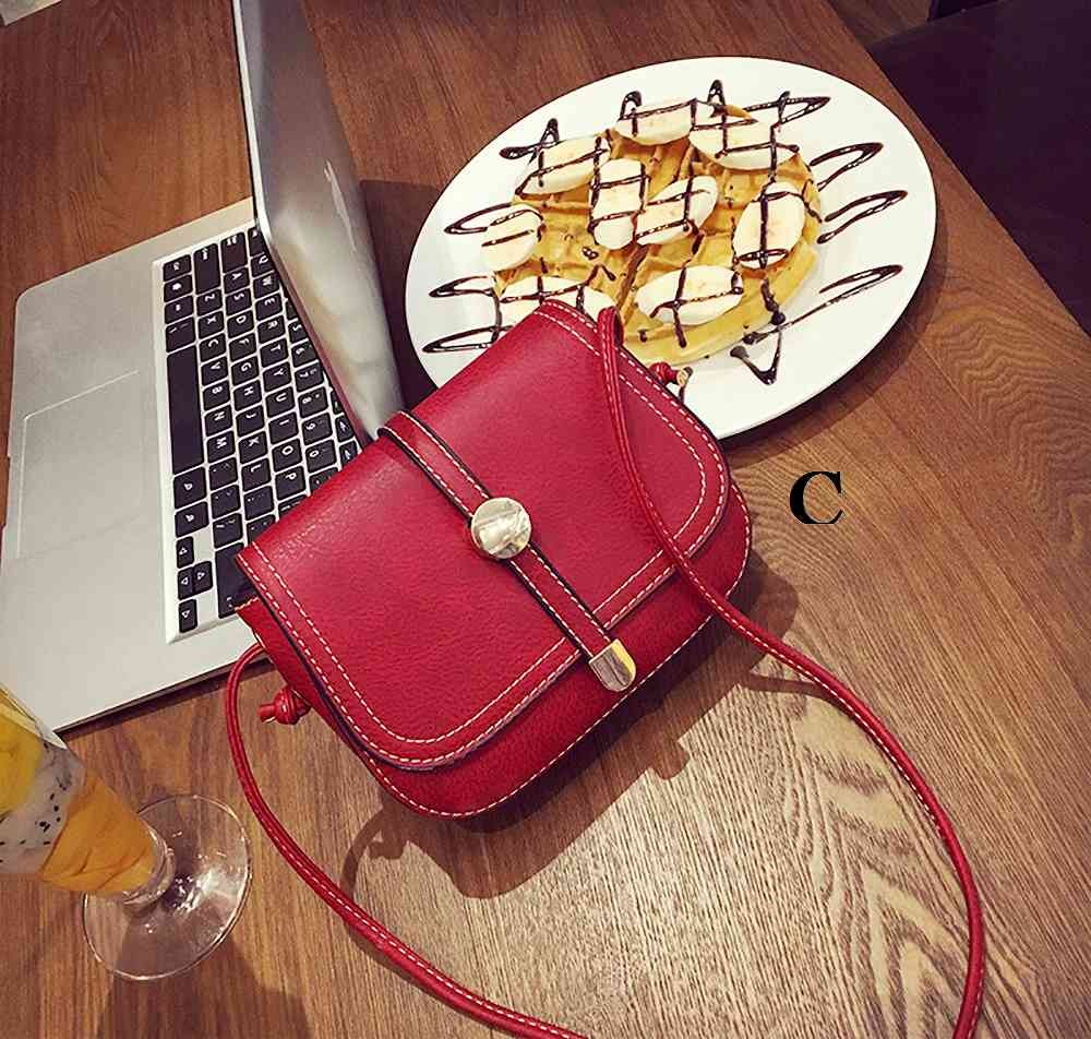 レディース　ミニショルダーバッグ　ＰＵレザー　フリップ　おしゃれ　可愛い　カジュアル　お出かけ　デート　旅行　デイリー　コーヒー　ブラウン　ピンク　送料無料