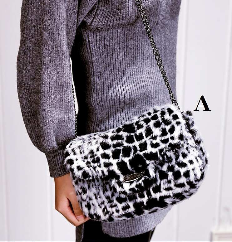 レディース　ショルダーバッグ　チェーン　もこもこ　ラビットレザー　折り畳み　おしゃれ　可愛い　カジュアル　お出かけ　デート　旅行　デイリー　５パターン　送料無料