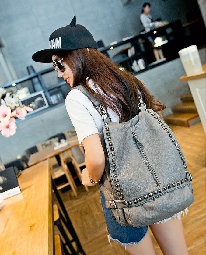 レディース　バックパック　ボディバッグ　リュック　バッグ　レザー　おしゃれ　可愛い　カジュアル　お出かけ　デート　旅行　通勤　通学　デイリー　ブラック　グレー　送料無料