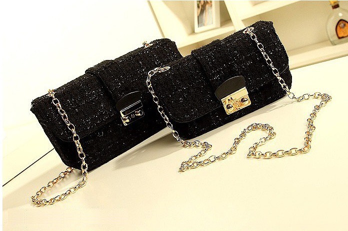 レディース　ハンドバッグ　ショルダーチェーン　ウール　おしゃれ　可愛い　上品　気品　カジュアル　フォーマル　お出かけ　デート　旅行　通勤　ブラック　送料無料