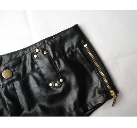 レディース　ショートパンツ　パンツ　ボトムス　ミニ　ダンス　ヒップホップ　黒　ブラック　ベルト付　革風　ナイロン　送料無料