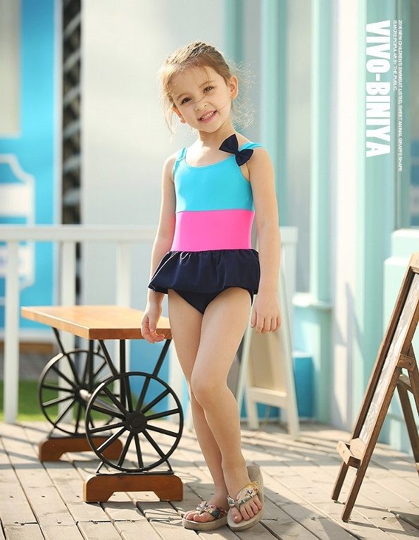 キッズ　ジュニア　女の子　水着　ワンピース　ボーダー　スイムウェア　かわいい　キュート　夏　ビーチ　リゾート　マリン　海水浴　プール　スイミング　黄+水色+ピンク　水色+ピンク+紺　送料無料