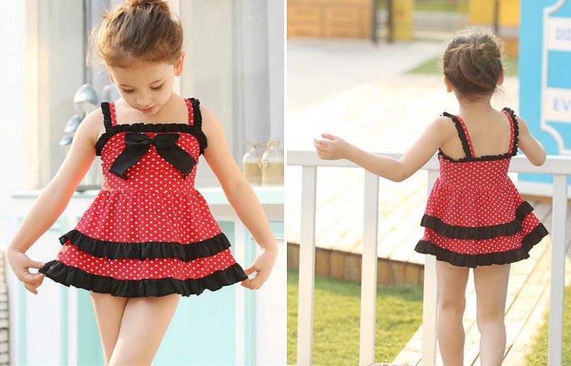 キッズ　ジュニア　女の子　水着　ワンピース　ドット柄　水玉　フリル　リボン　総柄　スイムウェア　かわいい　キュート　夏　ビーチ　リゾート　マリン　海水浴　プール　スイミング　ブラック×レッド　送料無料