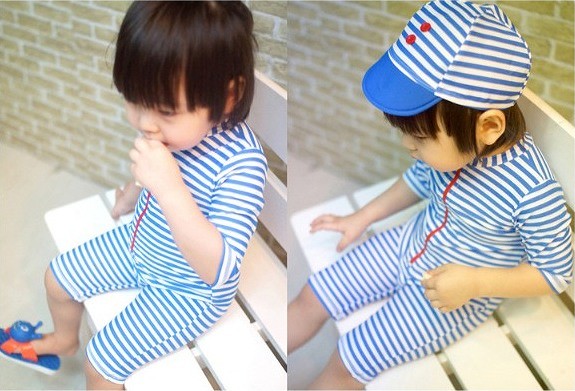 キッズ　ジュニア　男の子　水着　スイムパンツ　ラッシュガード　5分袖　ボーダー　スイムウェア　かわいい　キュート　夏　ビーチ　リゾート　マリン　海水浴　プール　スイミング　ブルー×ホワイト　送料無料