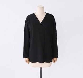 レディース　長袖　Vネック　シフォン　シャツ　ブラウス　トップス　春　ロングシャツ　女性用　清楚　大人　キュート　可愛い　おしゃれ　セクシー　ファッション　S　M　L　XL　サイズ　ホワイト　ブラック　白　黒　送料無料