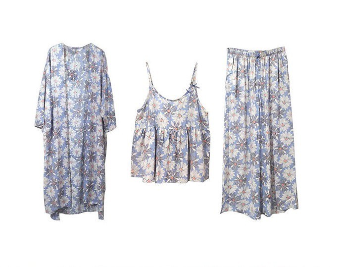 レディース　パジャマ　ナイトウェア　セット　ネグリジュ　キャミソール　パンツ　花柄　フラワー　総柄　長袖　シンプル　大きいサイズ　フェミニン　大人可愛い　リラックス　ルームウェア　ラフスタイル　ブルー　送料無料