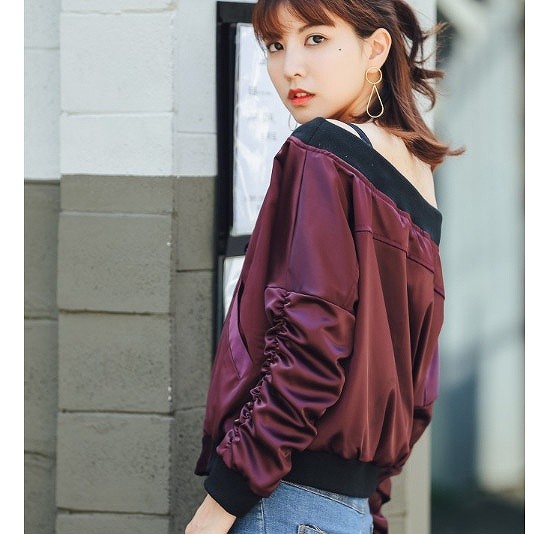 レディース　アウター　ジャケット　ブルゾン　Vネック　ジップ　春　女性　大人　カジュアル　キュート　可愛い　おしゃれ　セクシー　ファッション　ワインレッド　フリーサイズ　ワンサイズ　送料無料