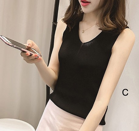 レディース　Vネック　ニット　キャミソール　タンクトップ　ノースリーブ　無地　トップス　春　夏　女性　大人　カジュアル　清楚　可愛い　おしゃれ　エレガント　セクシー　ファッション　ホワイト　ブラック　グレー　ベージュ　フリーサイズ　ワンサイズ　送料無料