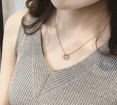 レディース　Vネック　ニット　キャミソール　タンクトップ　ノースリーブ　無地　トップス　春　夏　女性　大人　カジュアル　清楚　可愛い　おしゃれ　エレガント　セクシー　ファッション　ホワイト　ブラック　グレー　ベージュ　フリーサイズ　ワンサイズ　送料無料