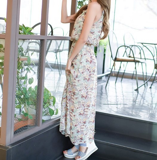 レディース　ボヘミアン　花柄　シフォン　ワンピース　スカート　ボトムス　春　夏　女性　大人　カジュアル　清楚　キュート　可愛い　おしゃれ　エレガント　セクシー　ファッション　ホワイト　ブラック　白　黒　S　M　L　XL　サイズ　送料無料