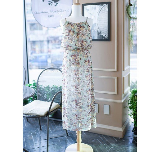 レディース　ボヘミアン　花柄　シフォン　ワンピース　スカート　ボトムス　春　夏　女性　大人　カジュアル　清楚　キュート　可愛い　おしゃれ　エレガント　セクシー　ファッション　ホワイト　ブラック　白　黒　S　M　L　XL　サイズ　送料無料