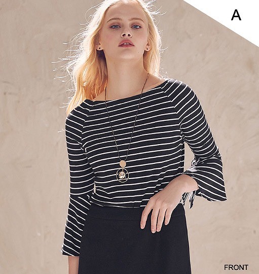 レディース　ロングTシャツ　フレアスリーブ　ボーダー　ラウンドネック　トップス　半袖　春　夏　人気　女性　大人　カジュアル　可愛い　おしゃれ　きれいめ　上品　セクシー　ホワイト　ブラック　白　黒　S　M　L　XL　サイズ　送料無料