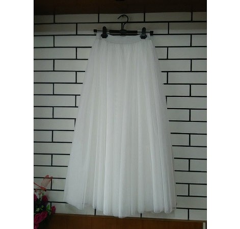 レディース　スカート　シフォン　マキシ丈　ロング　無地　シンプル　カジュアル　大人可愛い　上品　エレガント　フェミニン　結婚式　2次会　パーティ　発表会　デート　お出かけ　グレー　ブラック　ホワイト　送料無料