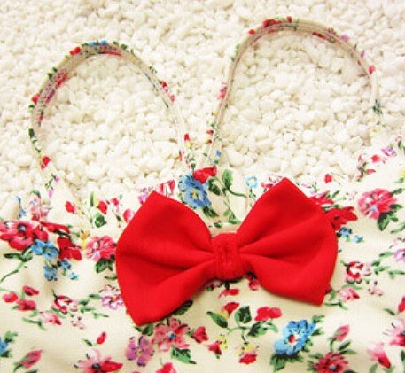 キッズ　女の子　水着　ワンピース　フレア　フリル　リボン　帽子　キャップ　海　プール　スイミング　ビーチ　リゾート　マリン　海水浴　夏休み　旅行　可愛い　キュート　子供　ジュニア　ホワイト　レッド　S　M　L　XL　XXL　サイズ　送料無料