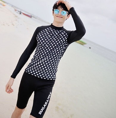 レディース　メンズ　ペアルック　水着　ラシュガード　長袖　短パンツ　海　プール　スイミング　ビーチ　リゾート　マリン　海水浴　夏休み　旅行　可愛い　キュート　女性　男性　ブラック　黒　ドット　水玉　M　L　XL　2XL　サイズ　送料無料