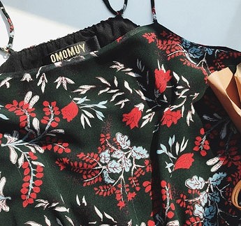 レディース　シフォン　花柄　ミモレ丈　ドレス　ワンピース　ノースリーブ　スカート　カジュアル　キュート　可愛い　フェミニン　セクシー　きれいめ　エレガント　おしゃれ　お出かけ　お呼ばれ　S　M　L　サイズ　送料無料