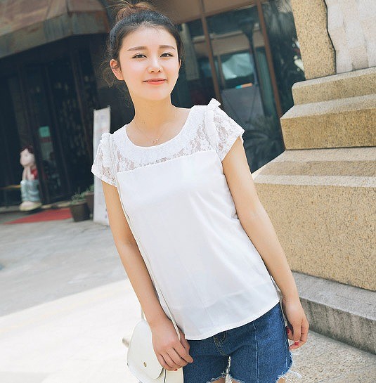 レディース　シフォン　フレア　ブラウス　レース　半袖　ラウンドネック　トップス　カジュアル　キュート　可愛い　フェミニン　セクシー　きれいめ　エレガント　おしゃれ　お出かけ　お呼ばれ　ホワイト　白　S　M　L　サイズ　送料無料