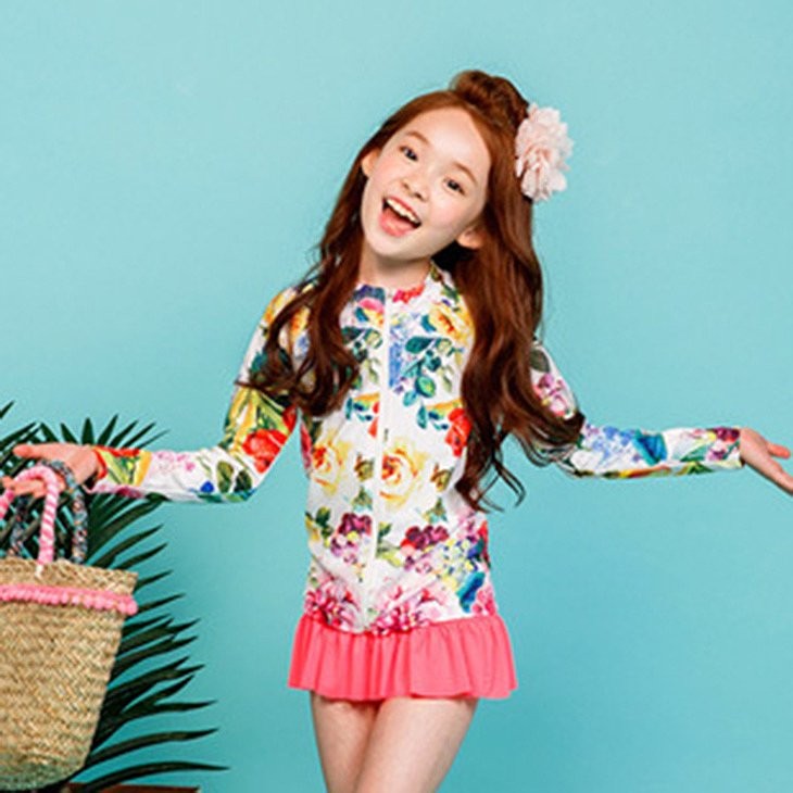 キッズ　女の子　水着　ラッシュガード　日焼け防止　長袖　スカート　花柄　韓国　海　プール　スイミング　ビーチ　リゾート　マリン　海水浴　夏休み　旅行　可愛い　キュート　子供　ジュニア　ホワイト　イエロー　白　黄色　S　M　L　XL　サイズ　送料無料