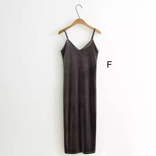 レディース　ワンピース　スリップドレス　キャミソール　ドレス　カジュアル　キュート　可愛い　フェミニン　セクシー　きれいめ　エレガント　おしゃれ　お出かけ　お呼ばれ　パープル　ブルー　ピンク　ベージュ　レッド　ブラック　フリーサイズ　ワンサイズ　送料無料