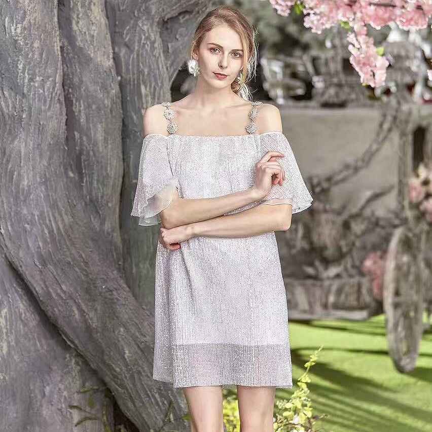 レディース　ストラップ付きオフショルダー　ミニ丈　透け感　ワンピース　ドレス　セクシー　きれいめ　エレガント　清楚　上品　お嬢様　おしゃれ　結婚式　二次会　パーティー　発表会　ホワイト　白色　XS　S　M　L　サイズ　送料無料