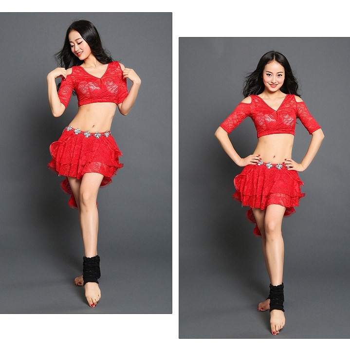 ベリーダンス　ショルダーカット　トップス　スカート　練習着　ダンス　衣装　パーティー　舞台　発表会　結婚式　演奏会　ステージ　イベント　エレガント　セクシー　レッド　ブラック　ホワイト　グレー　パープル　赤　黒　白　灰色　紫　送料無料