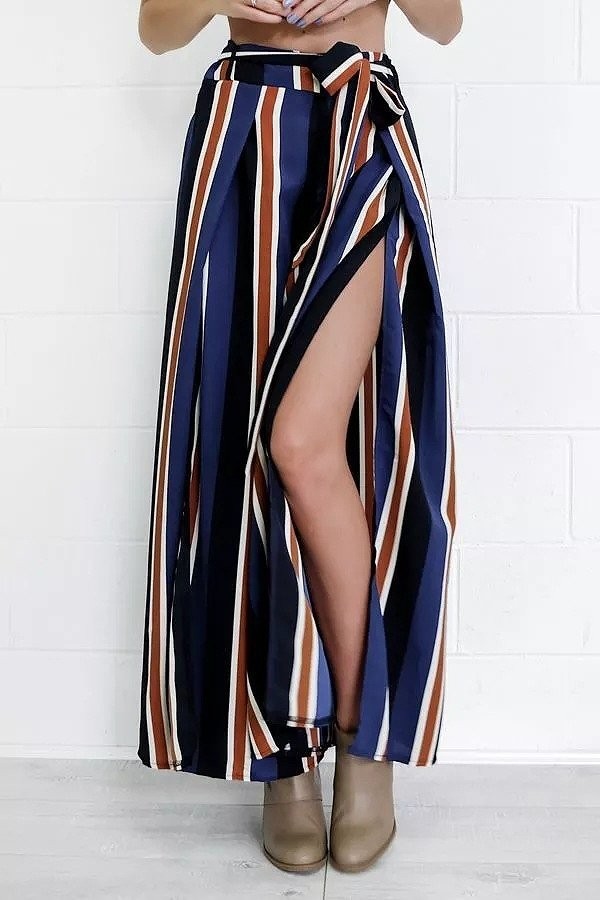 レディース　ボトムス　ワイドパンツ　ストライプ　ワイドレッグ　ロングパンツ　スリット　セクシー　カジュアル　フェミニン　シンプル　普段着　お出かけ　デート　送料無料