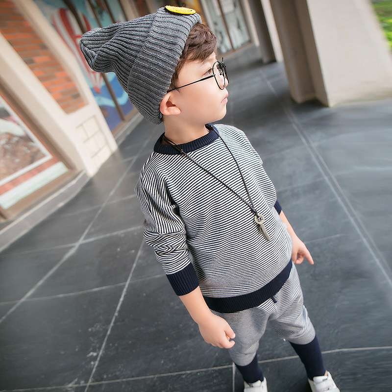 キッズ　ジュニア　子供服　男の子　セットアップ　上下セット　長袖トップス　ボトムス　長パン　ボーダー　かわいい　キュート　カジュアル　幼稚園　保育園　お出かけ　ルームウェア　ブラック　送料無料